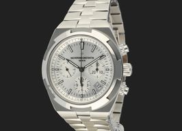 Vacheron Constantin Overseas Chronograph 5500V (2019) - Zwart wijzerplaat 43mm Staal