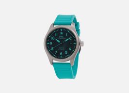IWC Pilot IW328210 (2025) - Zwart wijzerplaat 40mm Titanium