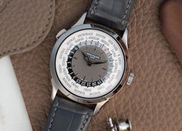 Patek Philippe World Time 5230G -