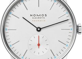 NOMOS Orion Neomatik 392 (2022) - Wit wijzerplaat 36mm Staal