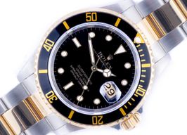 Rolex Submariner Date 16613 (1989) - Zwart wijzerplaat 40mm Goud/Staal