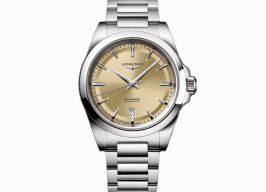 Longines Conquest L3.720.4.62.6 (2025) - Champagne wijzerplaat 38mm Staal