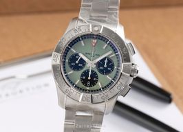 Breitling Avenger AB0147101L1A1 (Unknown (random serial)) - Green dial 44 mm Steel case