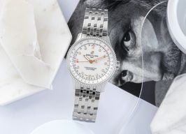 Breitling Navitimer A17395 (2023) - 35mm Staal