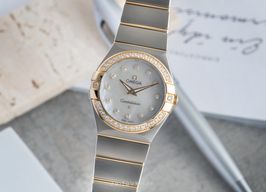 Omega Constellation Quartz 123.25.27.60.55.003 (2012) - Pearl dial 27 mm Steel case