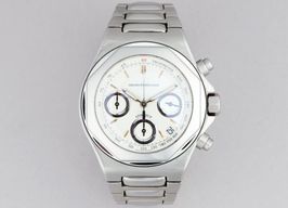 Girard-Perregaux Laureato 8017 -