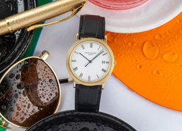 Patek Philippe Calatrava 3944 (1980) - 34 mm Yellow Gold case