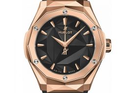 Hublot Classic Fusion 550.OS.1800.RX.ORL19 (2024) - Zwart wijzerplaat 40mm Roségoud