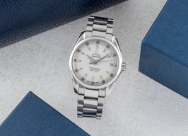 Omega Seamaster Aqua Terra 231.10.39.21.02.002 (Unknown (random serial)) - Silver dial 39 mm Steel case