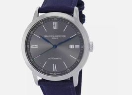 Baume & Mercier Classima M0A10608 (2025) - Grijs wijzerplaat 42mm Staal