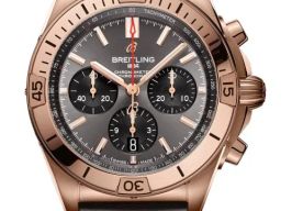 Breitling Chronomat 42 RB0134101B1S2 (2026) - Onbekend wijzerplaat 42mm Goud/Staal