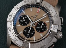 Breitling Avenger AB0147101A1X1 -