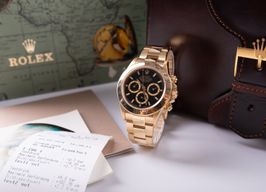 Rolex Daytona 16528 (1996) - Black dial 40 mm Yellow Gold case