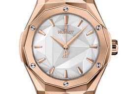 Hublot Classic Fusion 550.OS.2200.RW.ORL20 (2023) - Wit wijzerplaat 40mm Goud/Staal