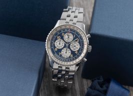 Breitling Navitimer A33030 (1995) - Black dial 38 mm Steel case