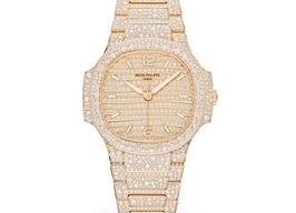 Patek Philippe Nautilus 7118/1450R-001 (2025) - Diamond dial 35 mm Rose Gold case