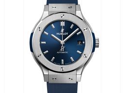 Hublot Classic Fusion Blue 565.NX.7170.RX (2025) - Blauw wijzerplaat 38mm Titanium