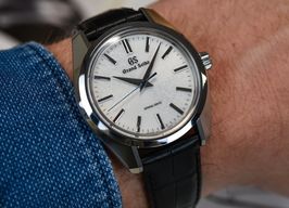 Grand Seiko Sport Collection SBGY011 (2023) - Wit wijzerplaat 40mm Staal