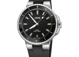 Oris Aquis Date 01 733 7792 4194-07 4 19 64FC -