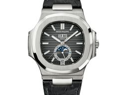 Patek Philippe Nautilus 5726A-001 -