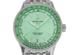 Breitling Navitimer A17327361L1A1 (2025) - Green dial 36 mm Steel case