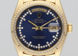Rolex Day-Date 36 18038 (1981) - Blauw wijzerplaat 36mm Geelgoud