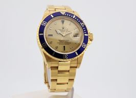 Rolex Submariner Date 16618 (2003) - Gold dial 40 mm Yellow Gold case