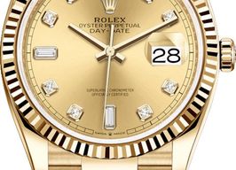Rolex Day-Date 36 128238 (2023) - Champagne dial 43 mm Yellow Gold case