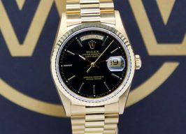 Rolex Day-Date 36 18238 (1994) - Black dial 36 mm Yellow Gold case