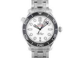 Omega Seamaster Diver 300 M 210.30.42.20.04.001 (2025) - Wit wijzerplaat 42mm Staal