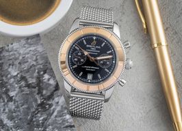 Breitling Superocean Heritage Chronograph U23370 (2012) - Black dial 44 mm Gold/Steel case