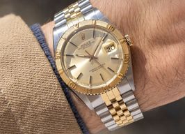 Rolex Datejust Turn-O-Graph 1625 (1977) - Champagne wijzerplaat 36mm Goud/Staal
