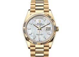 Rolex Day-Date 36 128238 (2025) - Wit wijzerplaat 36mm Geelgoud
