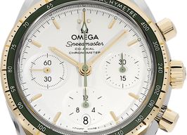 Omega Speedmaster 324.23.38.50.02.001 (2025) - Silver dial 38 mm Steel case