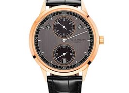 Patek Philippe Annual Calendar 5235/50R-001 (2023) - Grijs wijzerplaat 41mm Roségoud