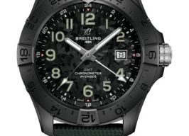 Breitling Avenger S32320101B1X1 (2026) - Zwart wijzerplaat 44mm Keramiek