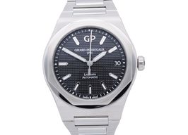 Girard-Perregaux Laureato 81010-11-634-11A (2022) - Zwart wijzerplaat 43mm Staal