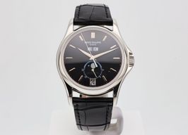 Patek Philippe Annual Calendar 5125P-001 (2003) - Black dial 37 mm Platinum case