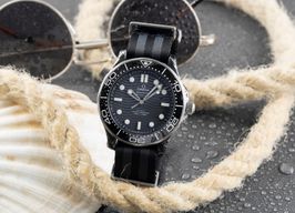 Omega Seamaster Diver 300 M 210.92.44.20.01.002 (Onbekend (willekeurig serienummer)) - Zwart wijzerplaat 44mm Keramiek