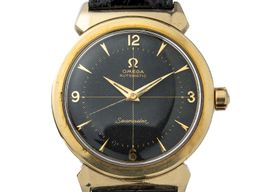 Omega Seamaster 14350 (Unknown (random serial)) - Black dial 34 mm Gold/Steel case