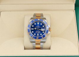 Rolex Submariner Date 116613LB (Unknown (random serial)) - Blue dial 40 mm Gold/Steel case