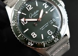 Glashütte Original SeaQ Panorama Date 1-36-13-07-83-34 (2022) - Green dial 43 mm Steel case