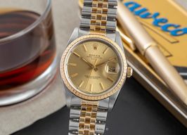 Rolex Oyster Perpetual Date 15223 -