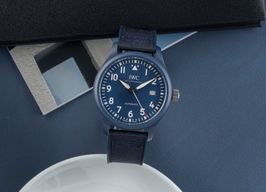 IWC Pilot IW328101 (Onbekend (willekeurig serienummer)) - Blauw wijzerplaat 41mm Keramiek