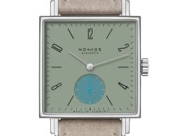 NOMOS Tetra 439 -
