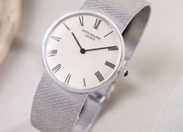 Patek Philippe Calatrava 3513 (1966) - Silver dial 30 mm White Gold case