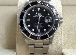Rolex Submariner Date 16800 (1985) - Black dial 40 mm Steel case