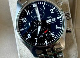 IWC Pilot Chronograph IW388113 (2026) - Black dial 41 mm Steel case
