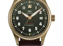 IWC Pilot IW326806 (2026) - Green dial 39 mm Bronze case
