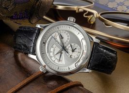 Jaeger-LeCoultre Master Geographic 142.8.92 (1998) - White dial 38 mm Steel case